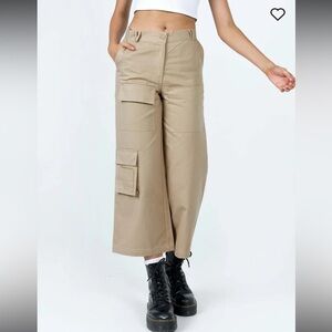 NWOT Princess Polly “Ceporq” Cargo Pant
